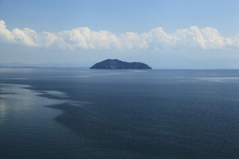 hồ Biwa