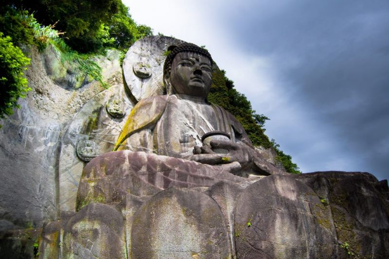 tượng Phật đá khổng lồ