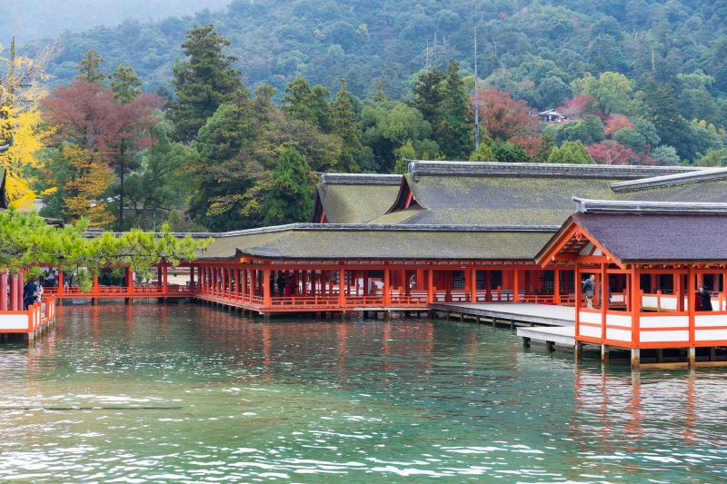 đền Ikutsushima