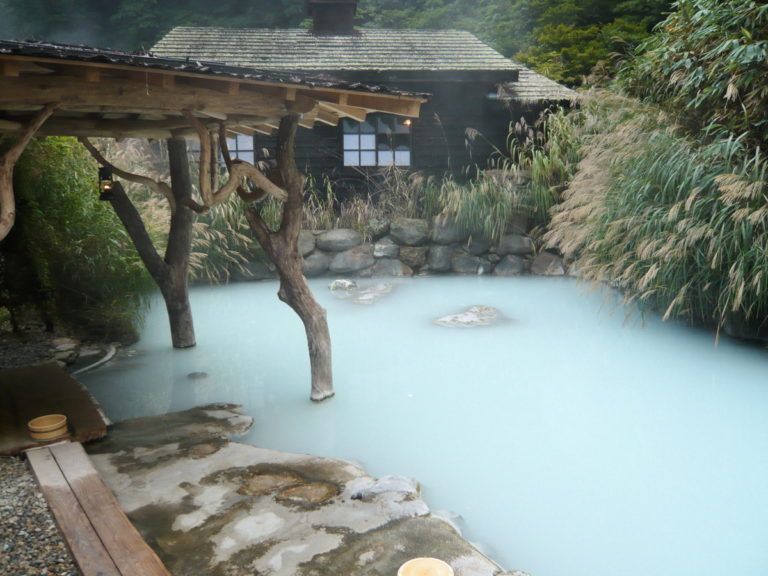 suối nước nóng Tsuru-no-yu