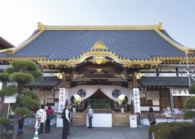 Đi chùa Sano Yakuyoke Daishi để “giải hạn”