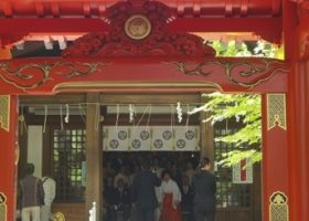 Đền Atago linh thiêng và chuyện “cà thẻ công đức điện tử”